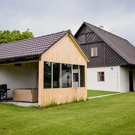 Pohadkova Roubenka Holiday home Nemojov